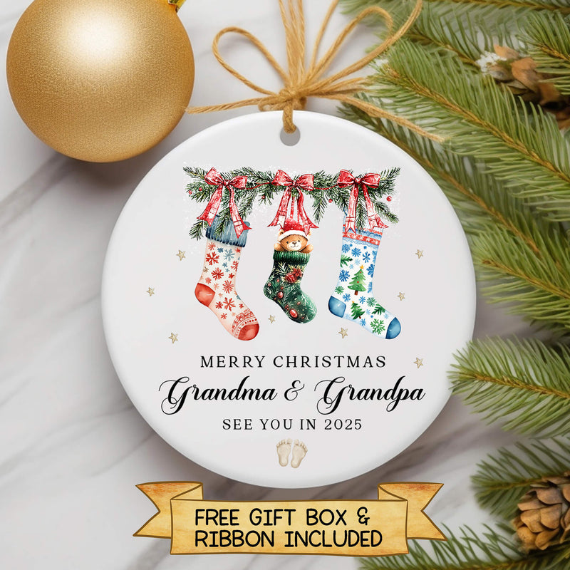 Personalised Pregnancy Announcement Ornament – Grandma & Grandpa Christmas Reveal Keepsake